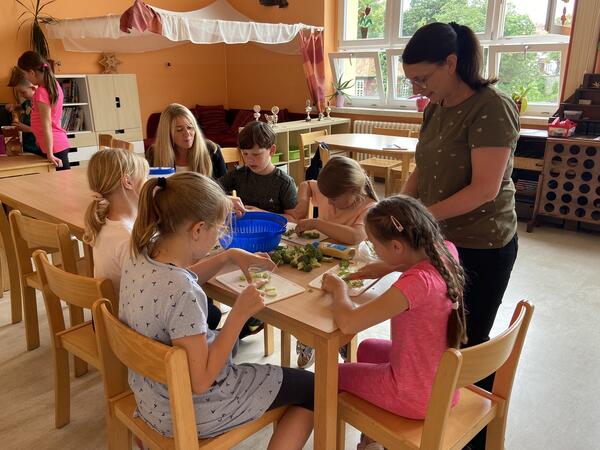 Bild vergrößern: Marktschule Ich kann kochen