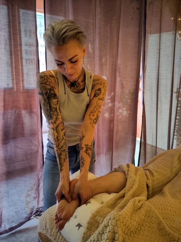 Bild vergrößern: Myofasziale und fasziale Triggerpunkt-Therapie, Mandy Ehmke