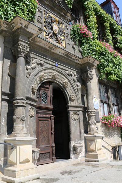 Bild vergrößern: Rathaus Portal