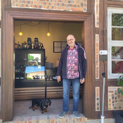 Thorsten Tölzer Papileo Gartencafe