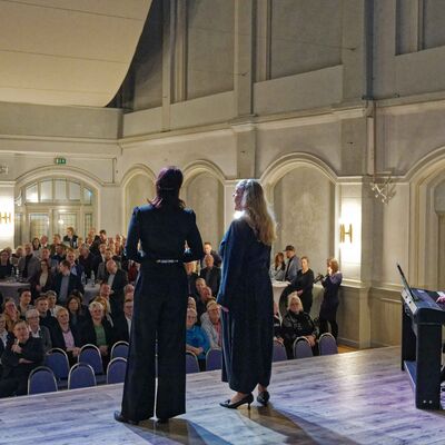 Bild vergr&ouml;&szlig;ern: Solistinnen und Solisten des Harztheaters gestalteten den musikalischen Rahmen.