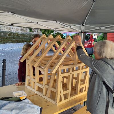 Wir bauen ein Fachwerkhaus