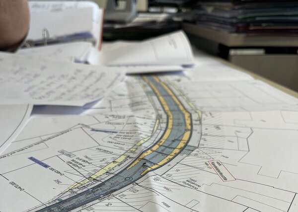Bild vergr&ouml;&szlig;ern: Bauplan Stra�enbau