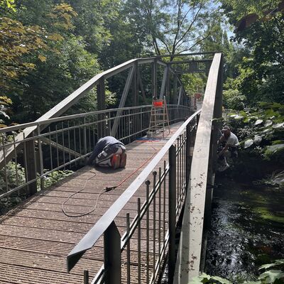 Vo&szlig;br&uuml;cke Sanierungsarbeiten am Gel&auml;nder