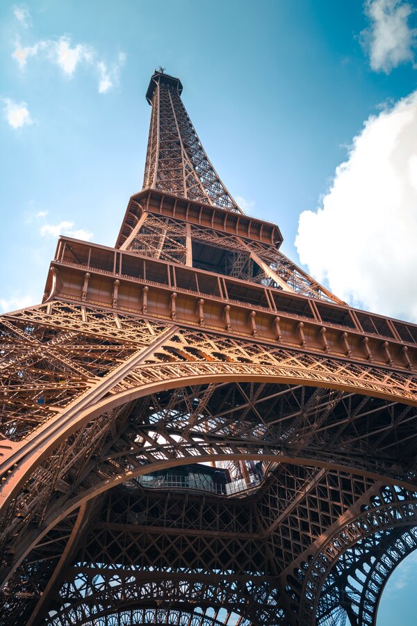 Bild vergr&ouml;&szlig;ern: Eiffelturm Paris