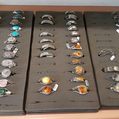 Bild vergrößern: Bttner Schmuck